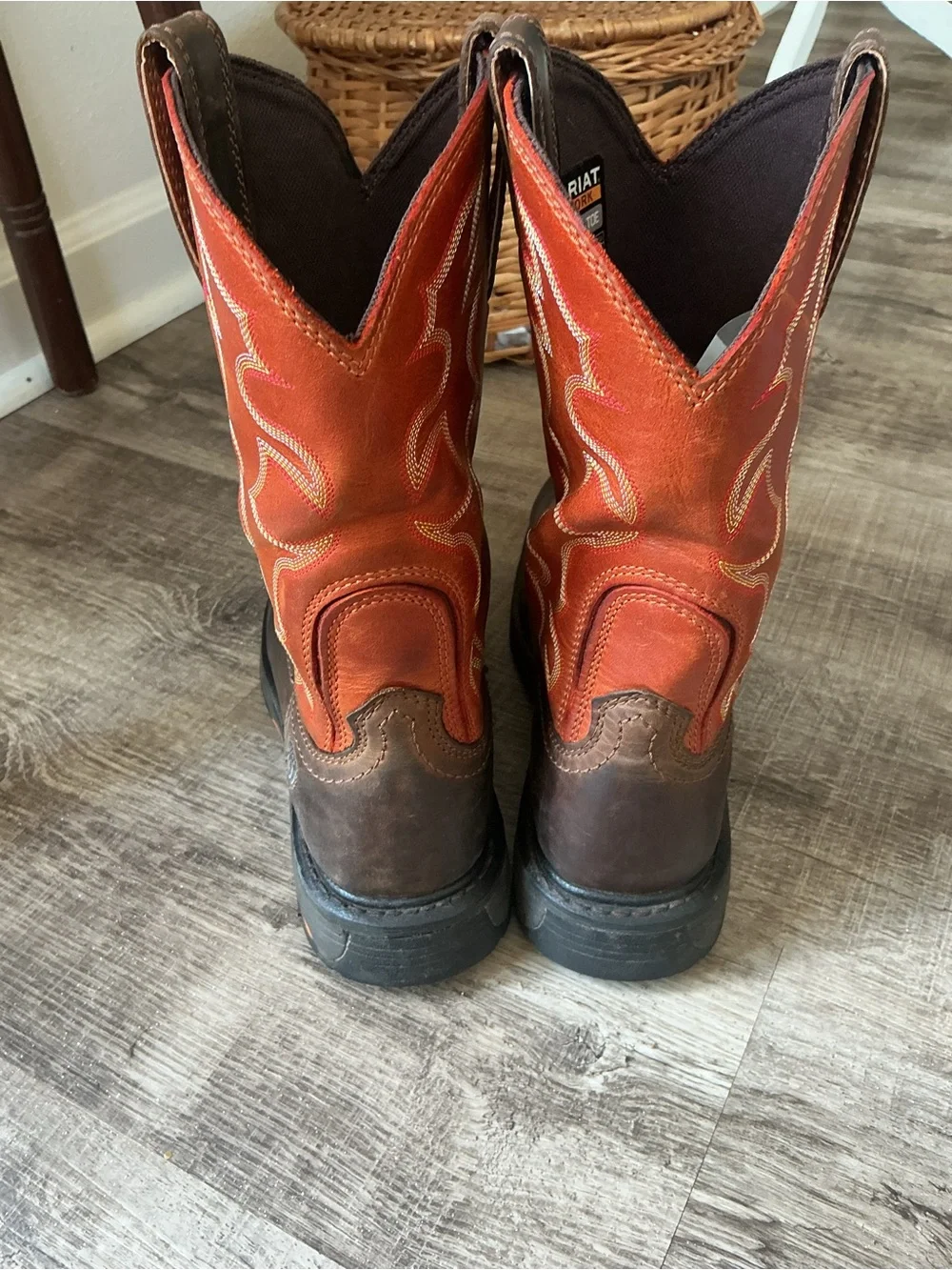 Ariat Men's WorkHog Wide Square Toe Work Boots Brown Brick Red Size 9.5 EE Wide